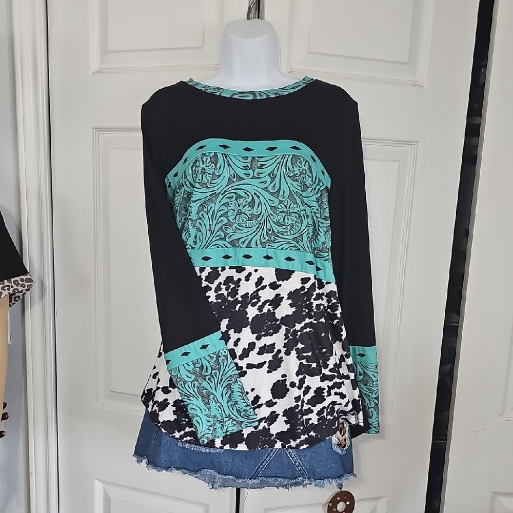Crazy Train Turquoise Tooled Top